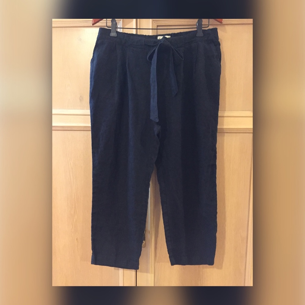 Magic Linen Capris